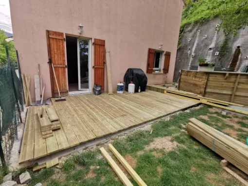 GM Rénovation : Spécialiste en création de terrasse en bois et pose de piscine en bois à Puget-Théniers !, Puget-Théniers, GM Rénovation