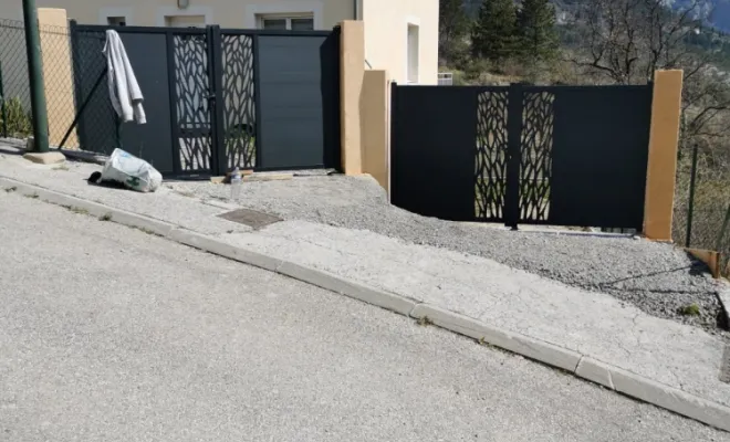 GM Rénovation : Création de rampes et poteaux en béton avec pose de portails à Puget-Théniers !, Puget-Théniers, GM Rénovation
